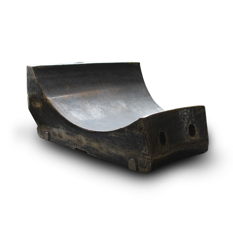 Vertical mill lining plate